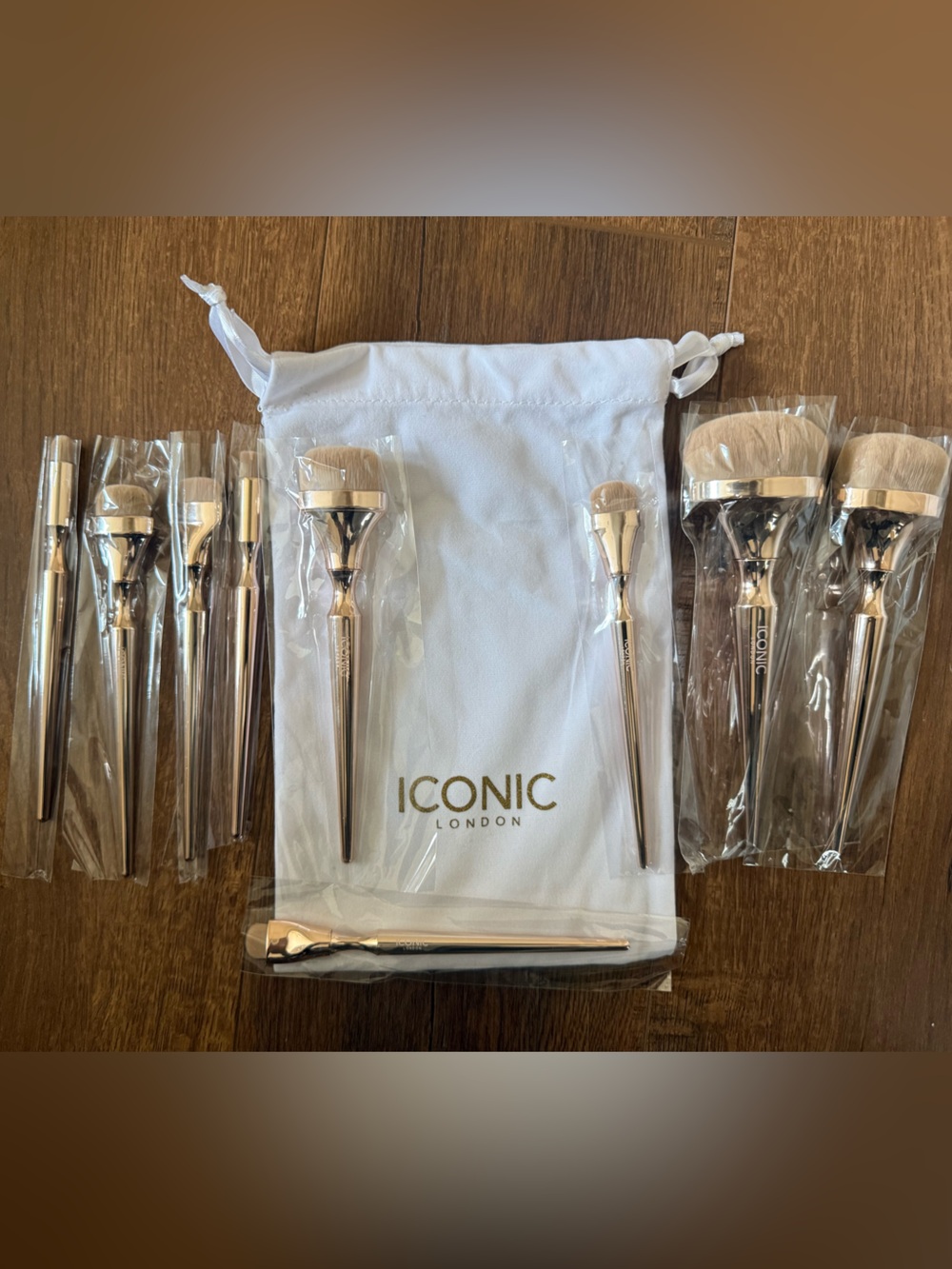 ICONIC LONDON HD BLEND COMPLETE 9 BRUSH SET - NEW